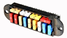 БЛОК ПРЕДОХРАНИТЕЛЕЙ Н/О 2106