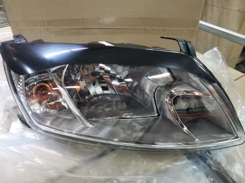 ФАРА В СБОРЕ ПРАВАЯ 2190 фото 1