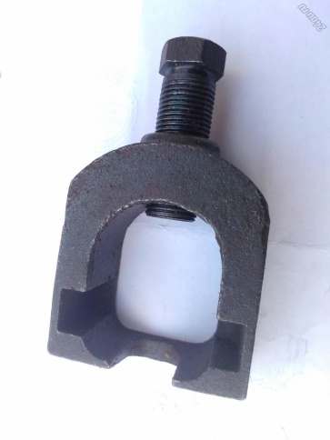 СЪЕМНИК ШАРОВЫХ ОПОР 2108  фото 1